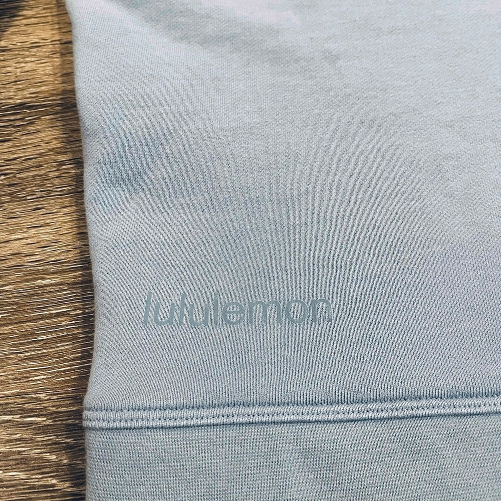 SOLD Lululemon Perfectly Oversized Crew *Graphic in Chambray Size 12 / 14 - Picture 9 of 9